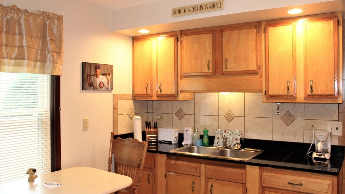 Oneonta Apartment | Cooperstown Baseball Rentals - Dugout Efficiency 1