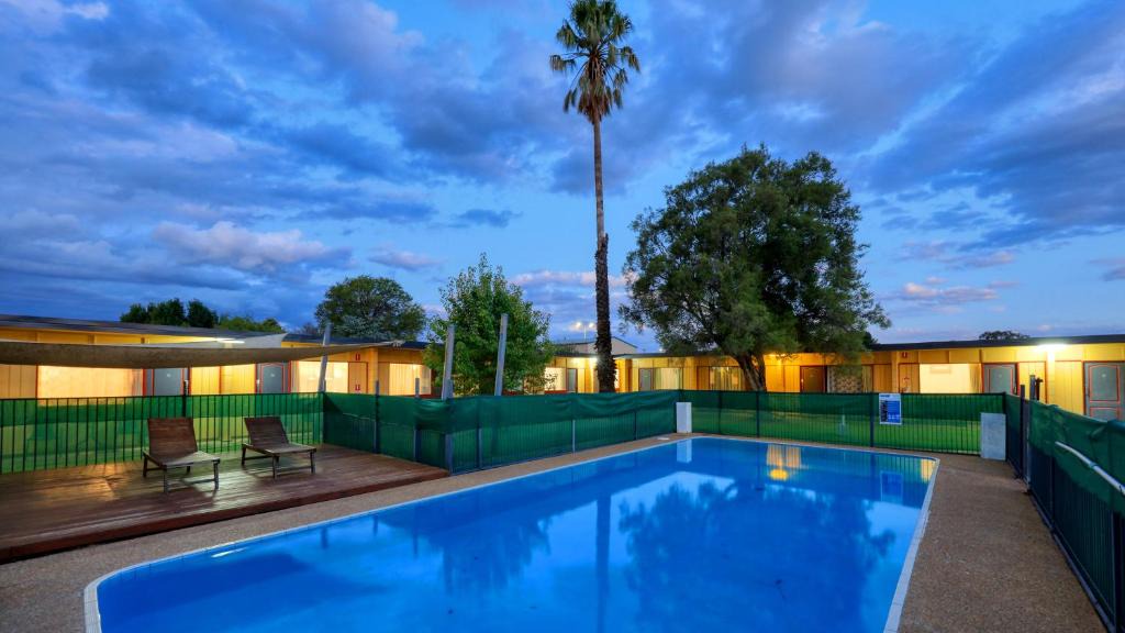 Cootamundra Hotel | Cootamundra Gardens Motel