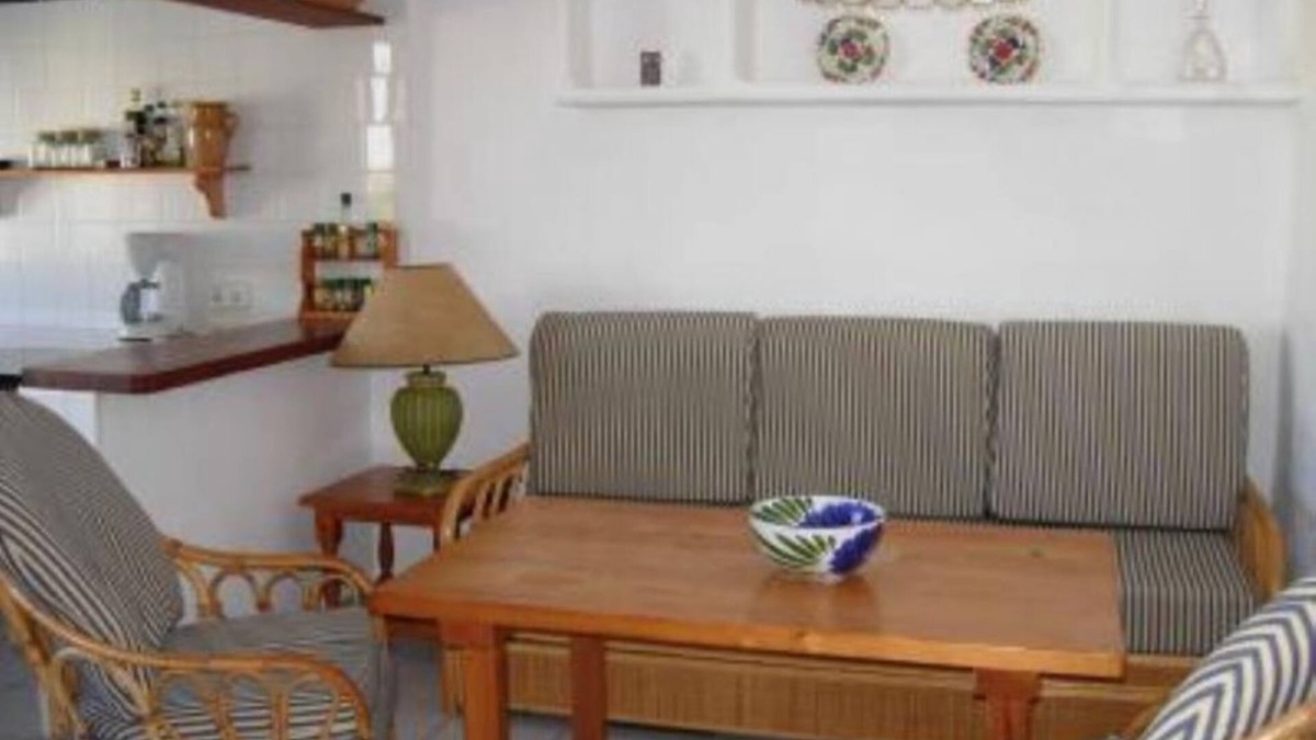 Es Pujols Apartment | Copacabana27: central apartment a few steps from the beach of Es Pujols