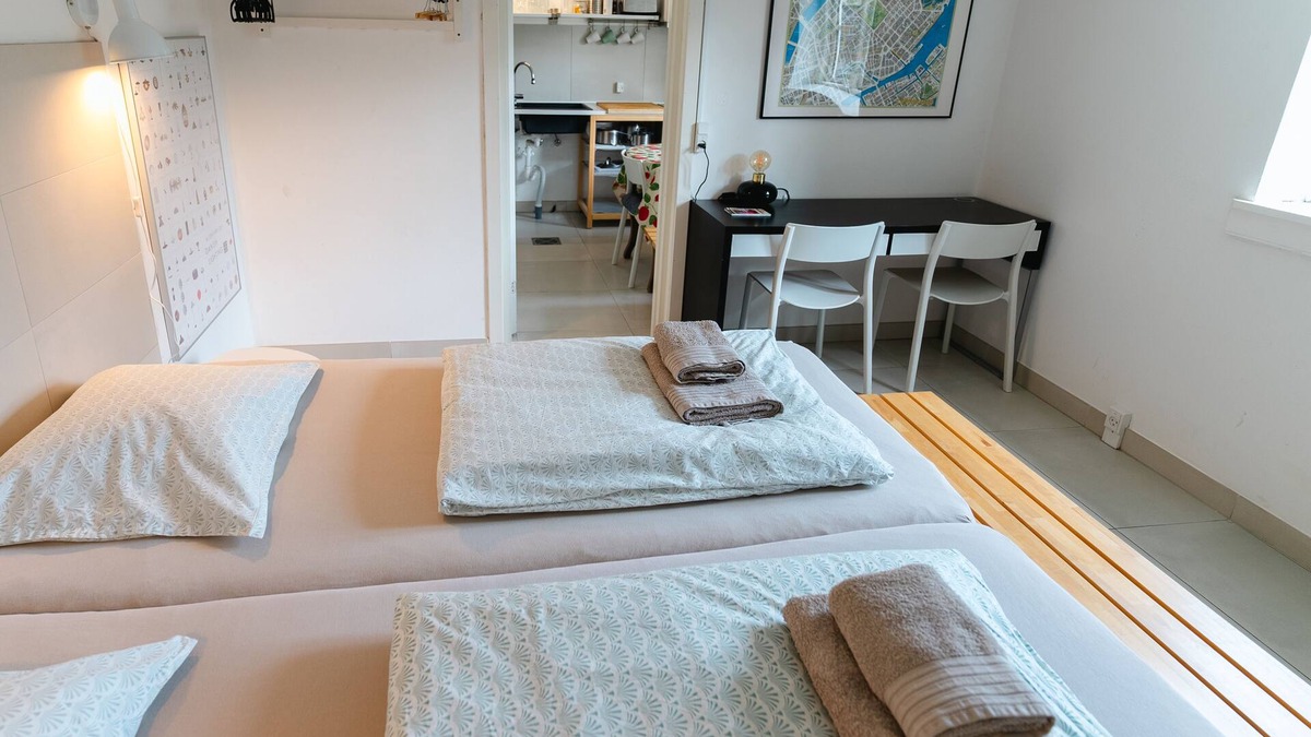Vanlose Condo | Copenhaguen: Basement apartment🏡 Classic Danish villa