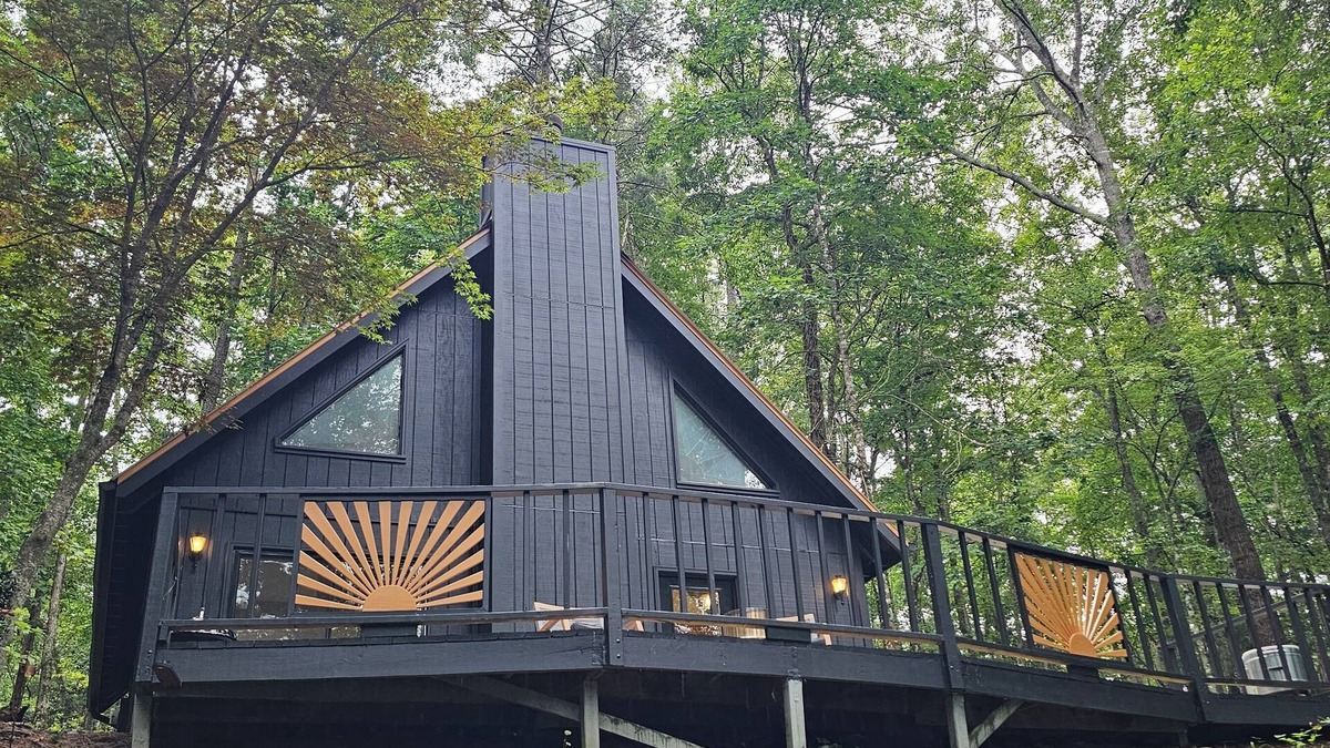 Demorest Cabin | Coppertop Cabin Near Helen-Wineries-Hiking Kayak, Fish, or Tube via local guides