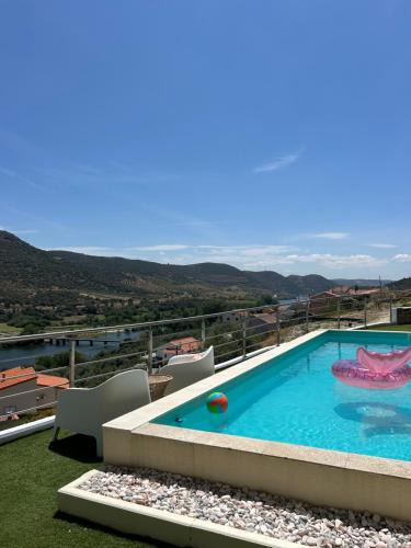 Cabanas de Baixo Bed & Breakfast | Coração d'Ouro