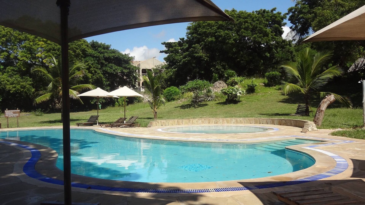 Diani Beach Hotel | Coral Beach Resort