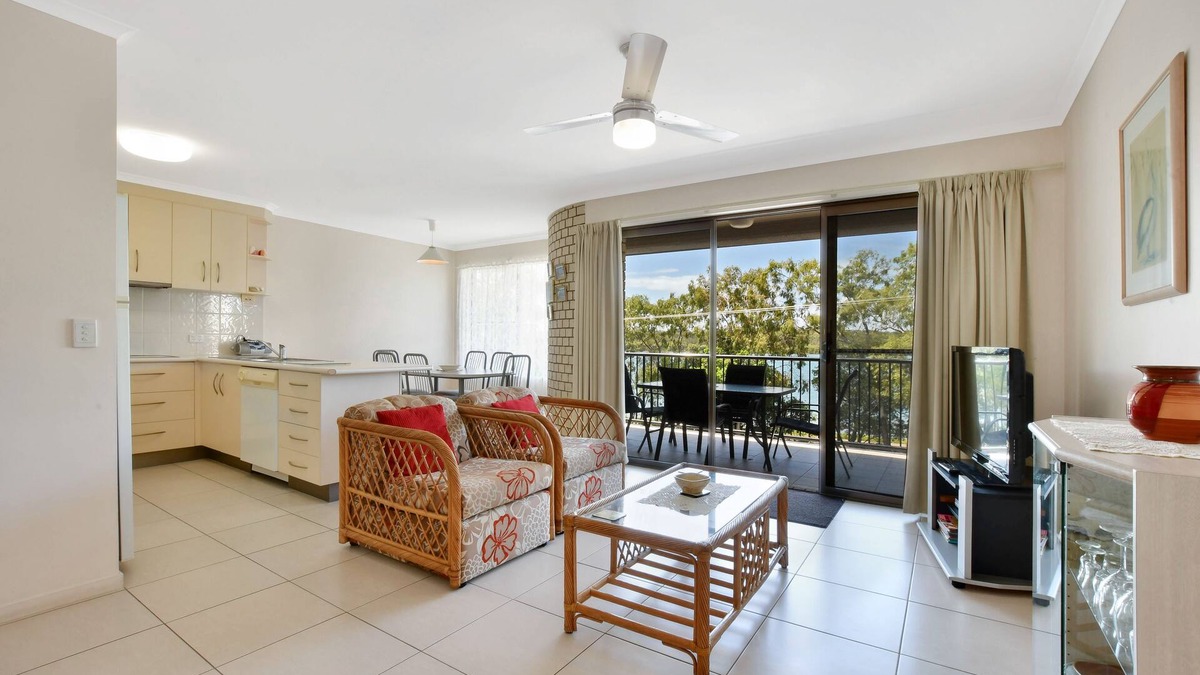 Maroochydore Apartment | Coral Breeze Bradman Avenue Maroochydore