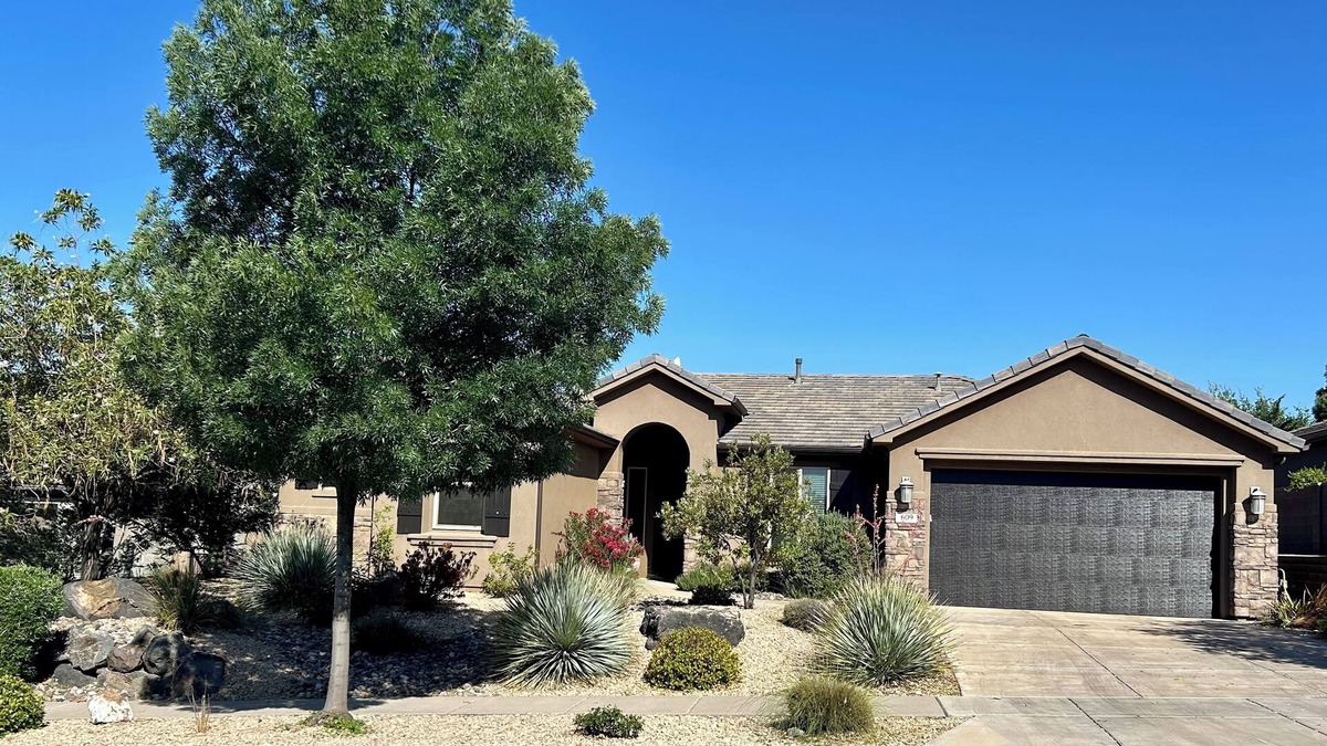 Washington House | CORAL CANYON VIEW HOME ! UP ON THE LEDGE! DOG FRIENDLY!