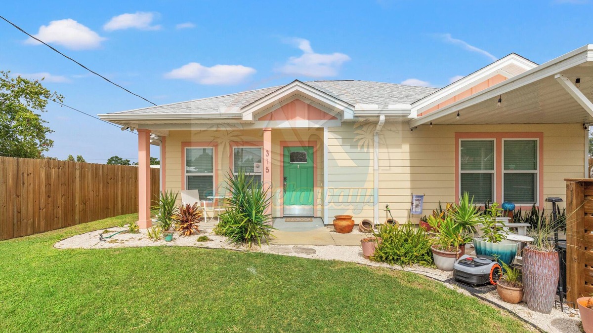 West Panama City Beach House | Coral Casa in Laguna Beach, 2B/2B, Pet friendly
