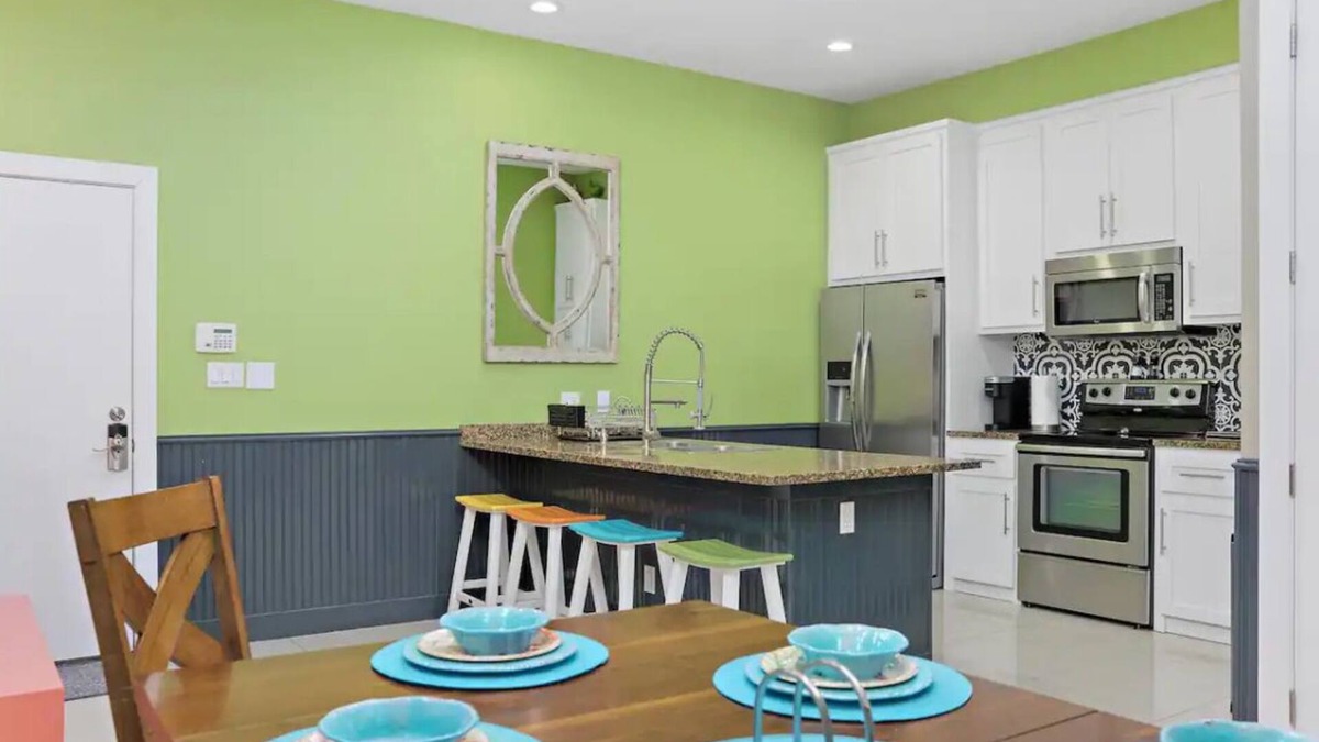 South Padre Island Condo | Coral Cave Luxury Condo! Enjoy the beach, pools, BBQs, and bay views.