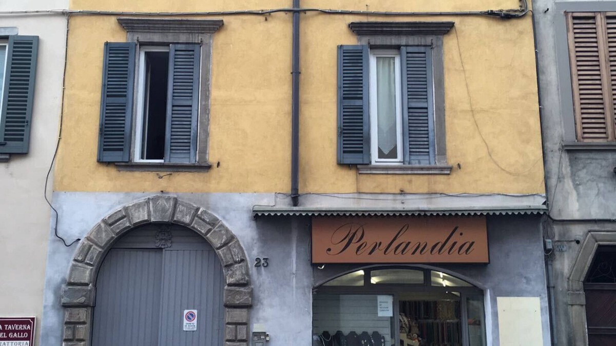 Borgo San Leonardo Apartment | Coral Residence - historic Bergamo