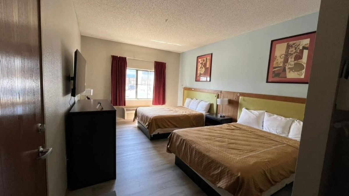 College Hill Hotel | Coratel Inn & Suites by Jasper Wesley-Comfort 2 Queen Bed Non-Smoking