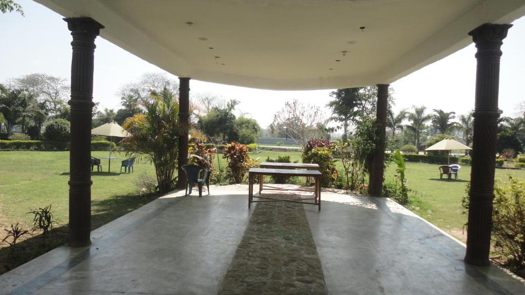 Nainital Hotel | Corbett Pool & Cottages