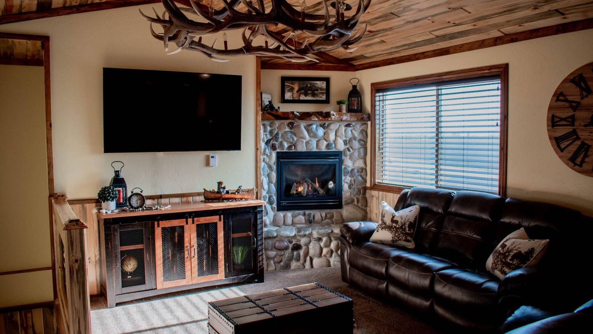 Ashton Cabin | Cordingley's Cozy Cabin in Ashton