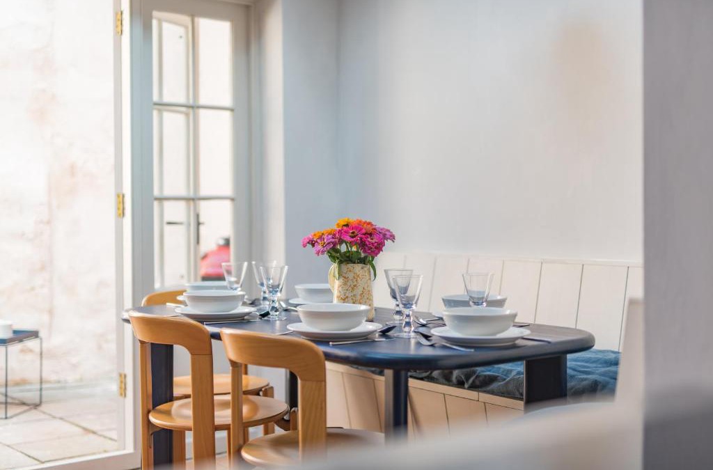 Deal House | Cordyline Cottage - charming cottage, seconds from the beach