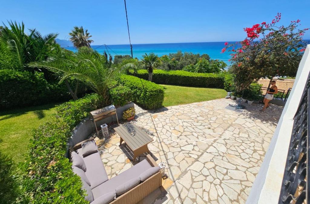 Glyfada Apartment | Corfu Glyfada Beach Apartment