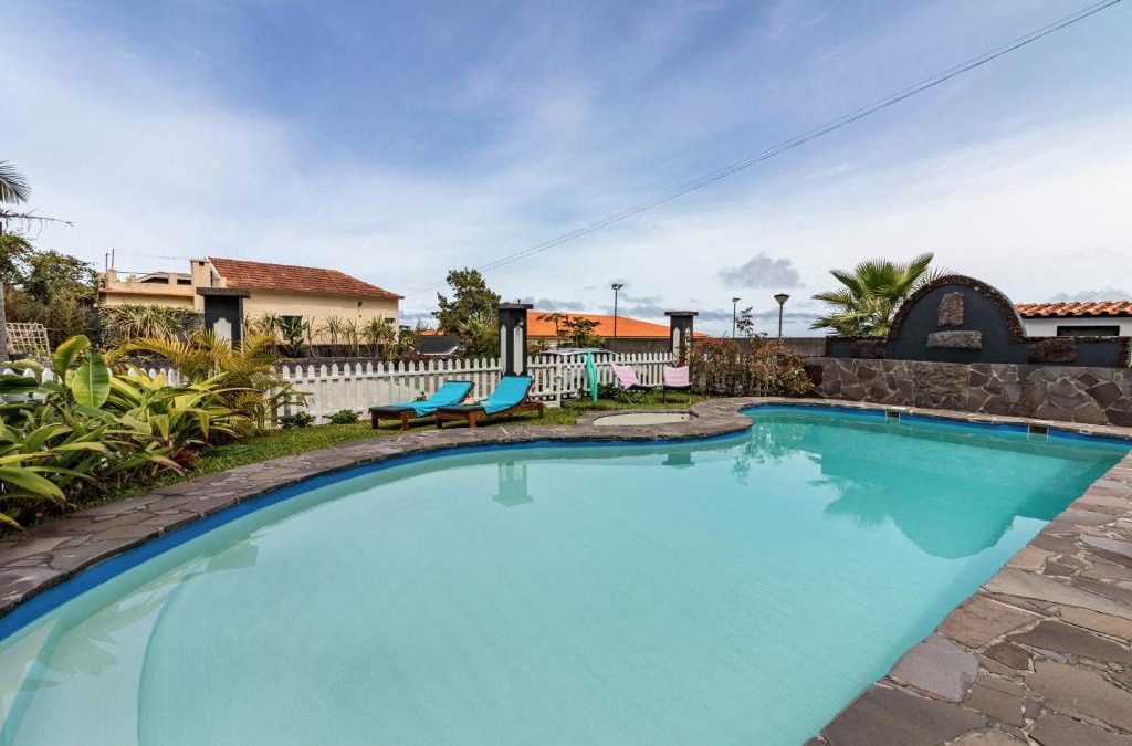 Ponta Delgada Apartment | Cork House - Fernandes Cottage