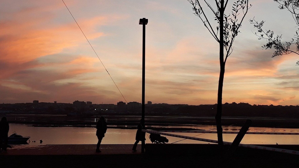 Seixal Apartment | Cork House (In the heart of Seixal Portugal 20minutes from Lisbon)