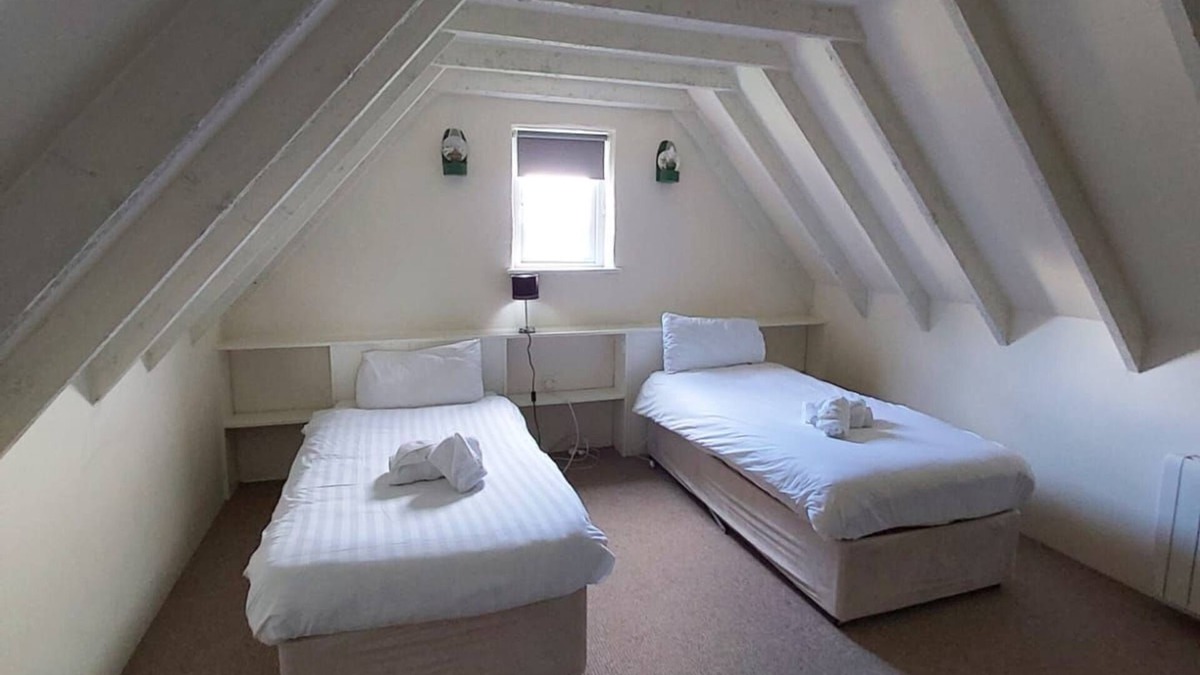 Killinaboy Cottage | Corofin Lake Cottage No 4