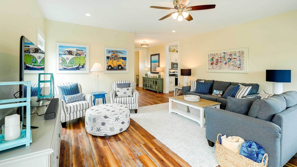 Corolla Cottage | Corolla Vacation Rental w/Pool, Walk to Beach!