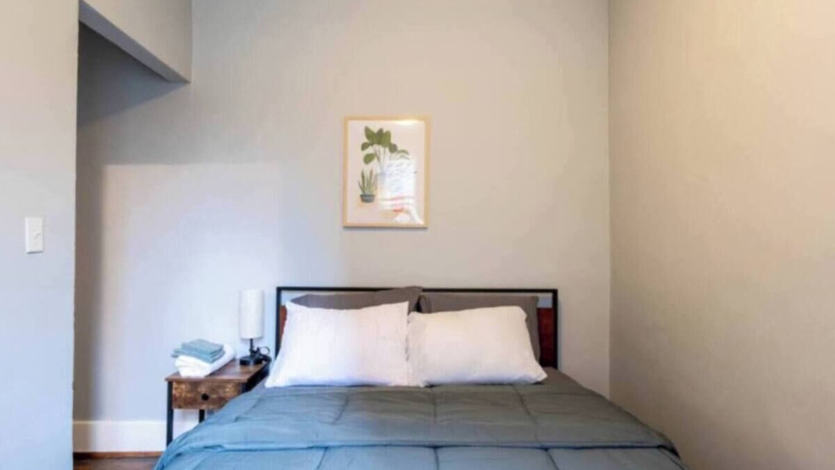 Detroit Apartment | Corp & Medical Stays/Monthly Discounts Available