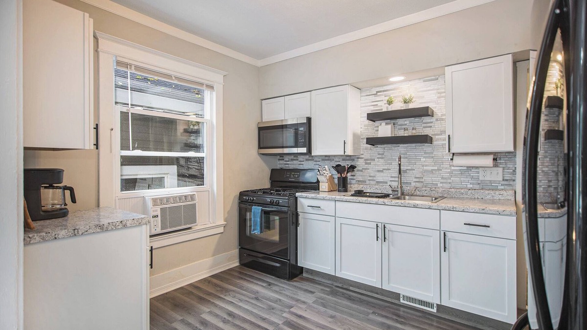 Grand Rapids Apartment | Corporate Housing for Traveling Professionals - EXTENDED STAYS