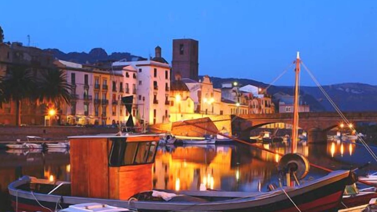 Bosa Historic Centre Hotel | Corte Fiorita Albergo Diffuso