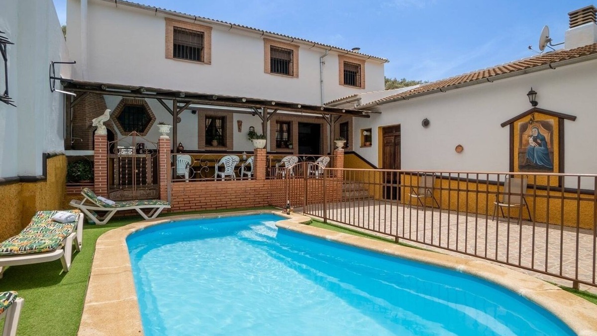 Villanueva de Algaidas Villa | Cortijo El Prado Villanueva de Algaidas by Ruralidays
