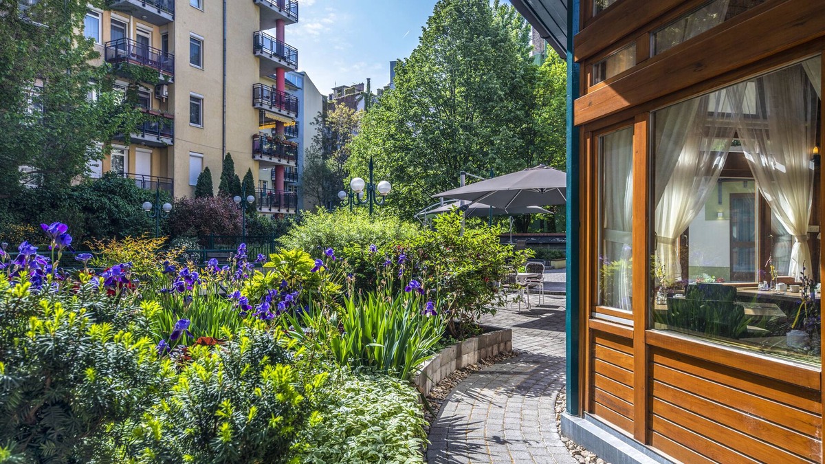 Ferencvaros Hotel | Corvin Hotel Budapest - Corvin wing
