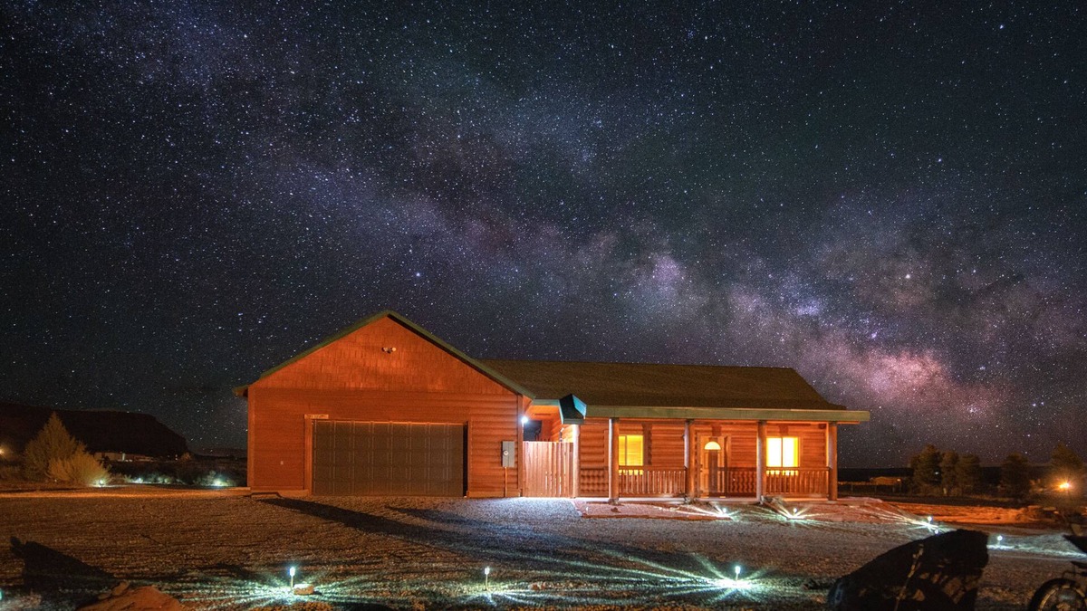 Kanab Cabin | ★ Cosmic Casita ★ near Zion, Bryce, Best Friends, Lake Powell