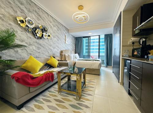 Jumeirah Lake Towers Apartment | Cosmos Living Charming Studio With Balcony