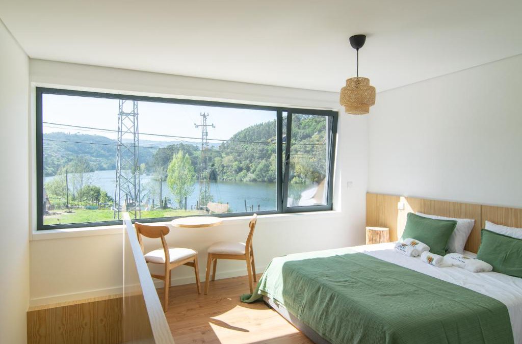 Castelo de Paiva House | Costa D'Ouro