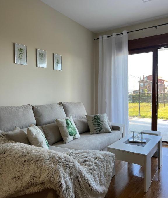 Monte Apartment | Costa Santander. Apartamento con jardín