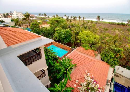 Chennai House | Costa Verde Luxury Seafront Villa