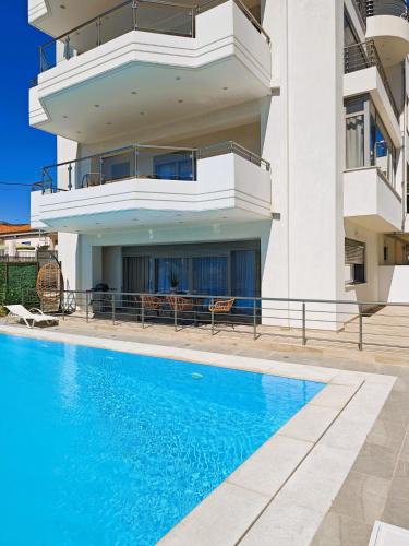Voula Apartment | Costa Voula Shared Pool & Beach Apartment A2