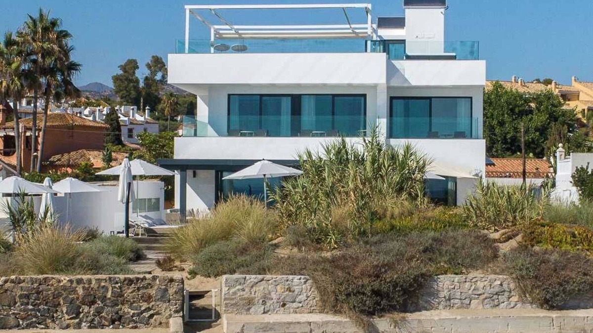 Urbanizacion Costabella Villa | Costabella Frontline Beach