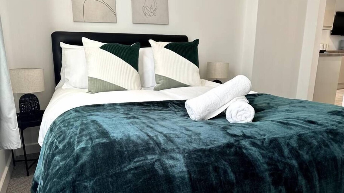 Canton Apartment | Cosy 1 Bedroom Apartment In Cardiff