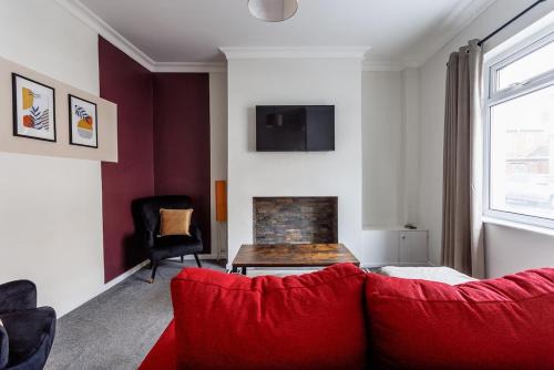 Darlington House | Cosy 2-Bed Home in Darlington Great Location!