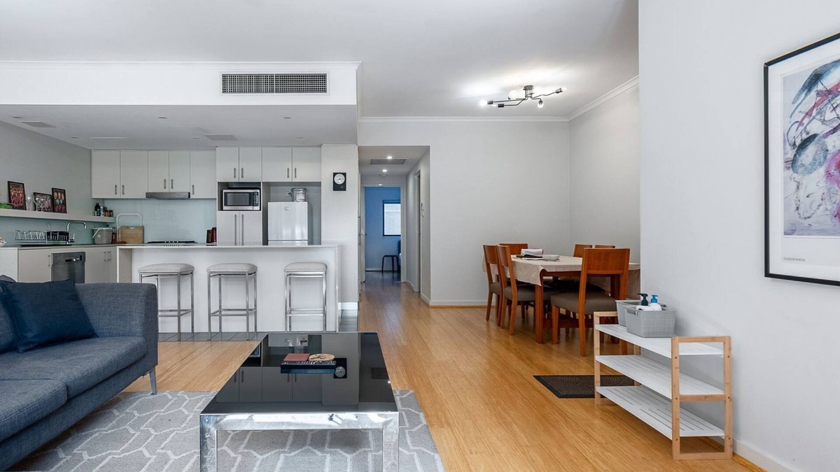 Redfern Apartment | Cosy 2-Bed in Redfern with Terrace & Parking