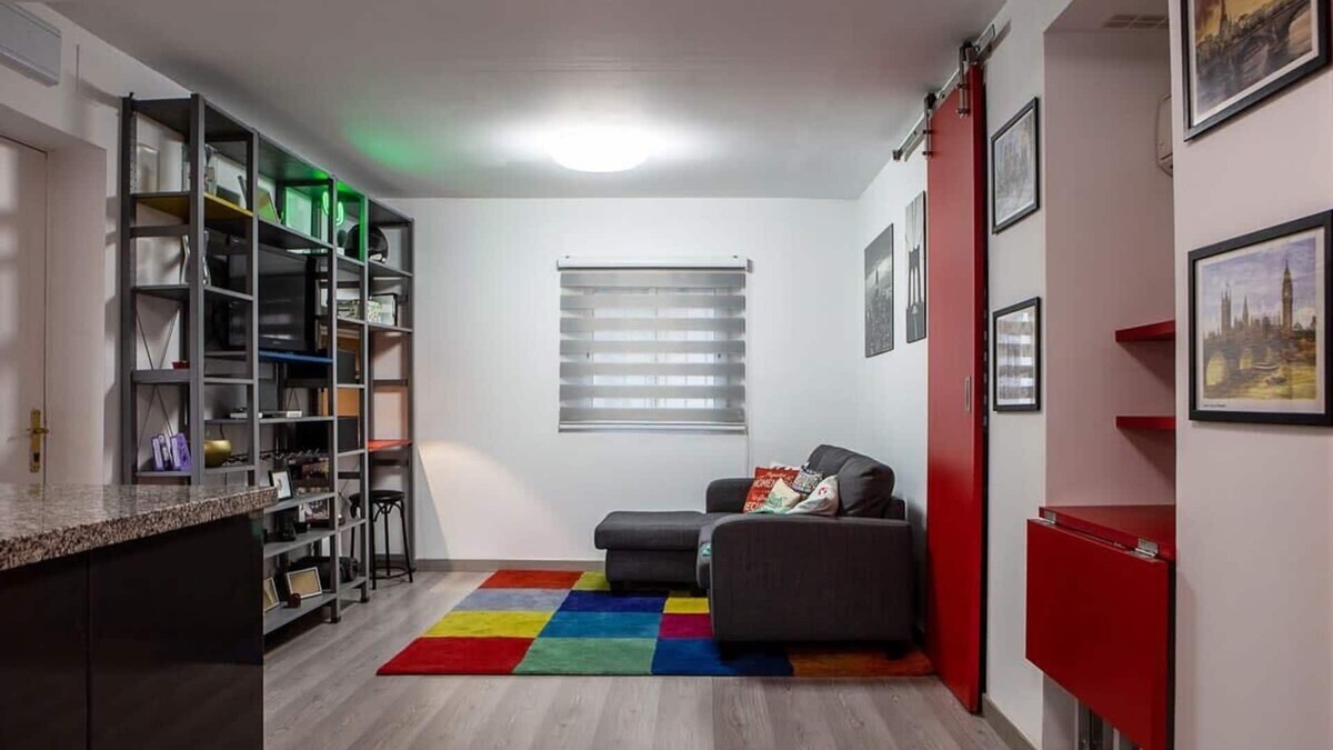 Rejas Apartment | Cosy 2 Bedroom Apartment in Madrid