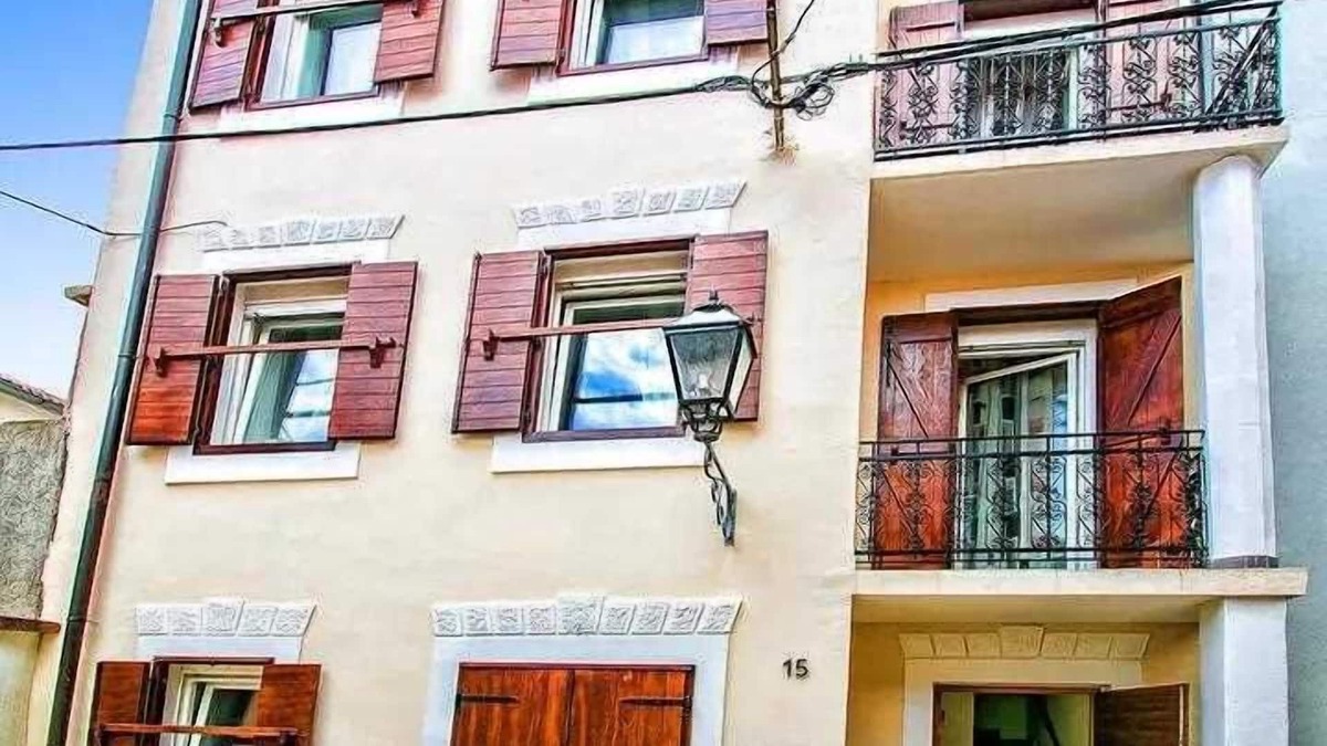 Gospic Apartment | Cosy 2-room apartment just steps away from the beach, shops and restaurants
