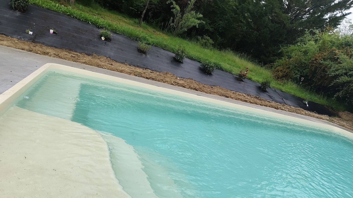 La Sauvetat-du-Dropt Bed & Breakfast | Cosy 3 bedroom house with pool