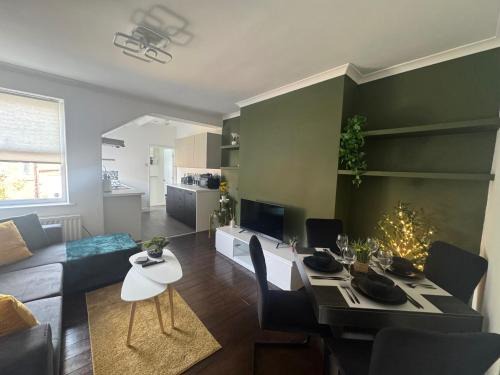 Newcastle-upon-Tyne Apartment | Cosy 3 Bedroom Apartment in Newcastle