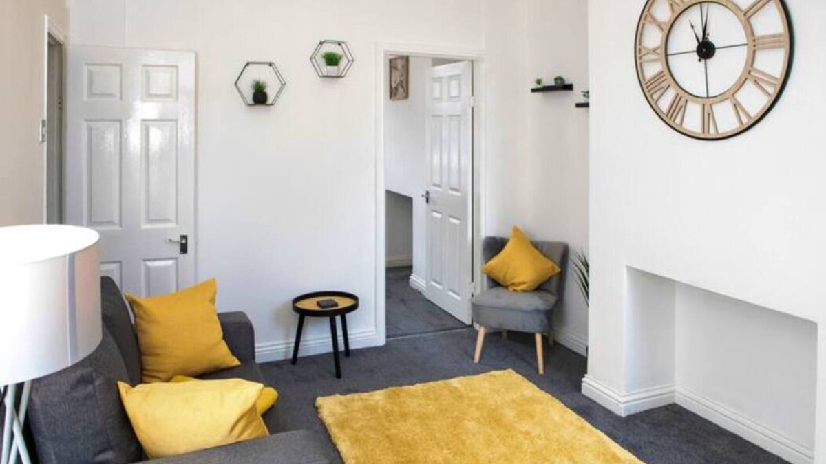Selby Apartment | Cosy 3-Bedroom Willow House