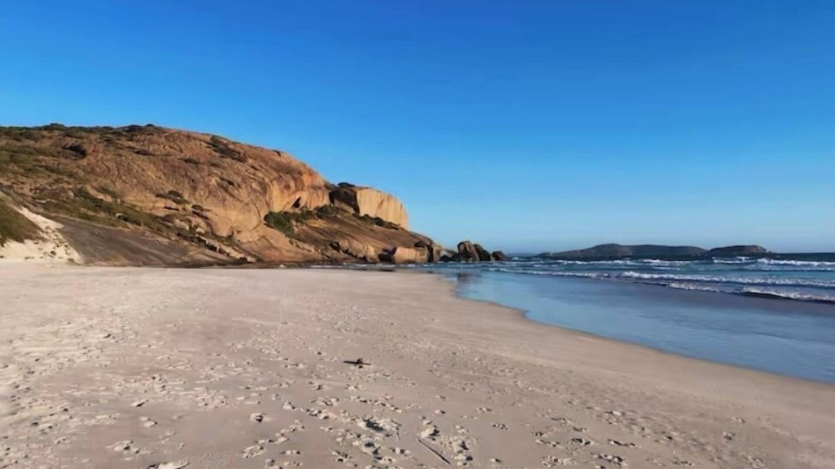 West Beach House | Cosy 3 x2 abode in peaceful West Beach, Esperance.