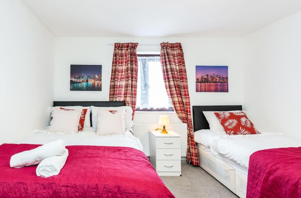 Becontree Apartment | Cosy And Elegant LivingI Sleeps 5 Dagenham I Super Fast WiFi Free parking