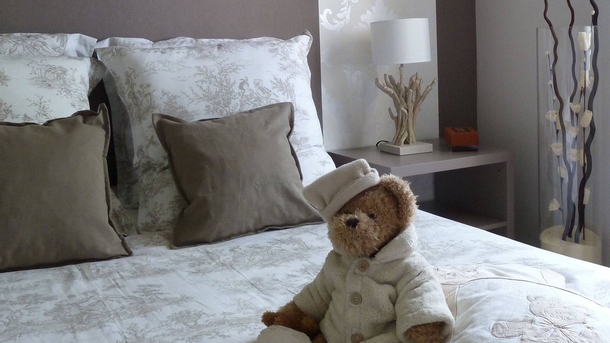 Lognes Apartment | Cosy and very quiet apartment between Paris and Disney park 300 m from RER A station