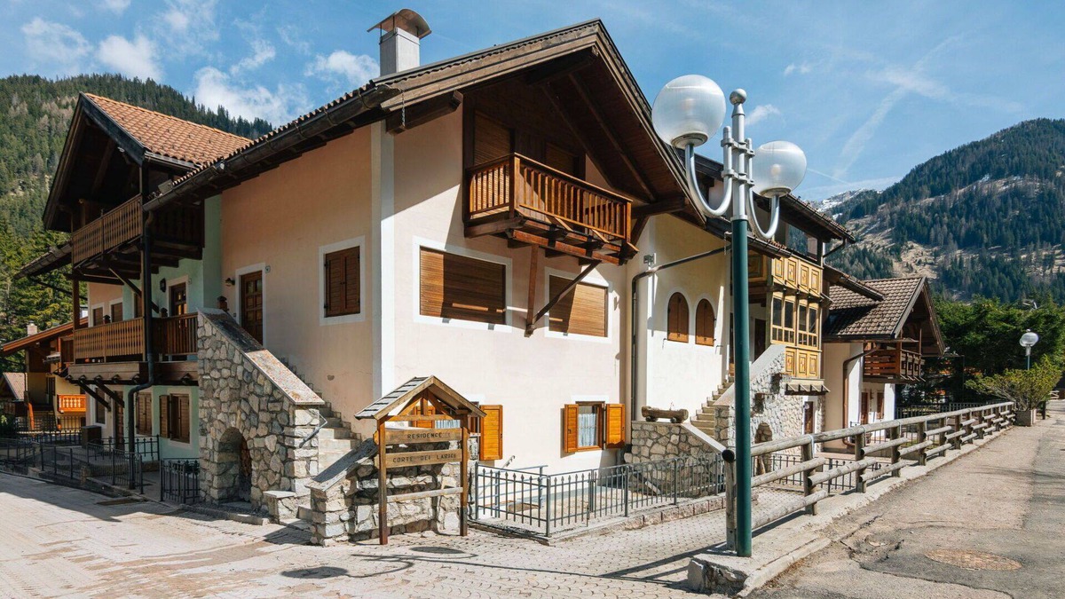 Campitello di Fassa Apartment | Cosy apartment for 5 people with WIFI and pets allowed