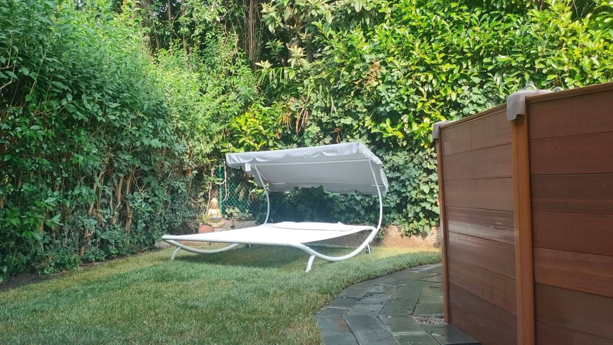 Rivoltella Apartment | Cosy apartment with WIFI, A/C, private pool, terrace, pets allowed and parking, close to Sirmione