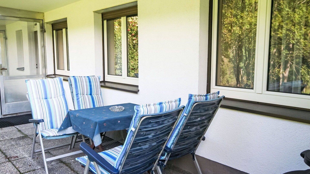 Gortipohl Apartment | Cosy apartment for 5 people with WIFI, TV and terrace