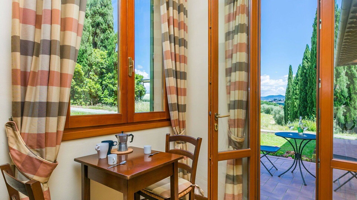 Cerreto Guidi Apartment | Cosy apartment for 4 guests with A/C, WIFI, pool, TV and pets allowed
