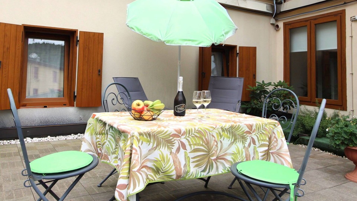 Valdobbiadene Apartment | Cosy apartment for 2 people with WIFI, A/C, TV and balcony
