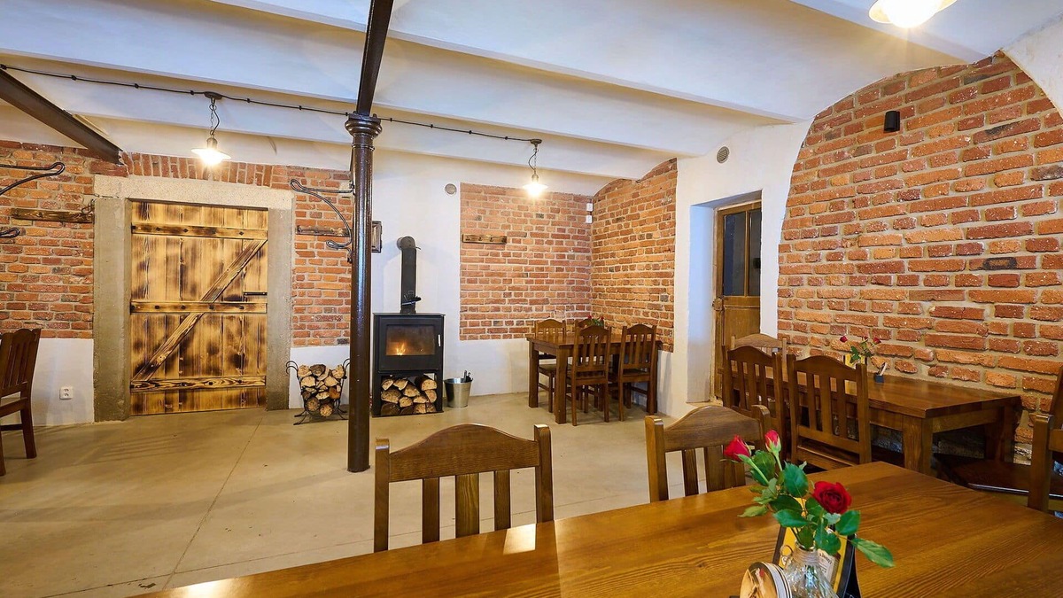 Desna Apartment | Cosy apartment for 4 people with pool, WIFI, TV and patio